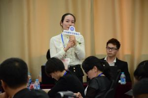 黃媛媛作為評審出席2016微整療法臨床套用研討會
