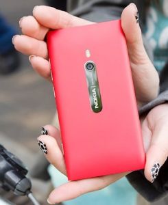 諾基亞 Lumia 800 