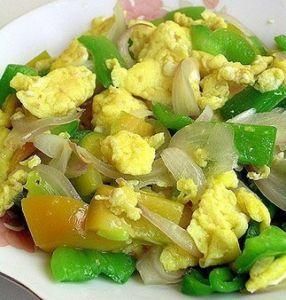 圓蔥炒雞蛋 圓蔥炒雞蛋