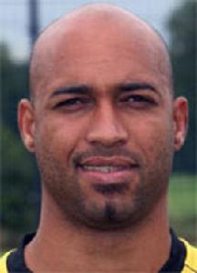 萊昂納多·德·德烏斯·桑托斯 萊昂納多·德·德烏斯·桑托斯