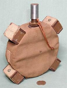 （圖）九九式磁性反戰車手榴彈