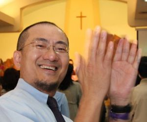 王一郎先生，現任明基集團首席培訓師、傅利企管顧問公司（台灣）總經理、北京管道國際培訓機構首席培訓師。