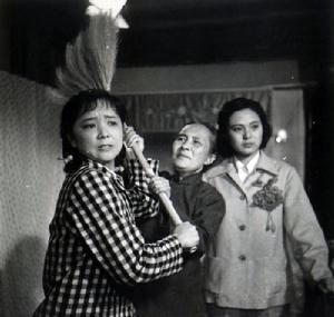 中國電影《女大當婚》精彩劇照