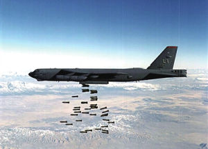 美國B-52轟炸機空中俯瞰圖