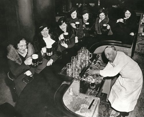 女人慶祝禁酒令 女人慶祝禁酒令