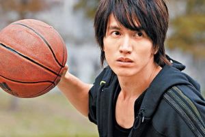 東方翔（言承旭飾)