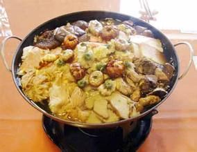 菊花魚丸火鍋 菊花魚丸火鍋