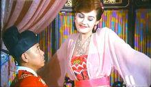 《三女休夫》飾演洋妞