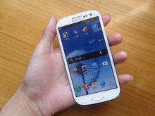 白色版三星Galaxy S III