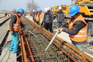 鈑式震動機 鈑式震動機