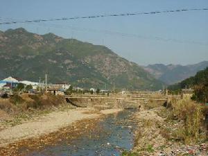 浙江省臨海市東塍鎮中街村一角