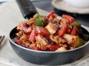 彩椒醬爆雞丁 彩椒醬爆雞丁