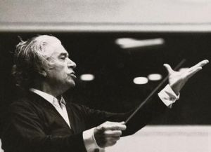 《安魂曲》 《安魂曲》