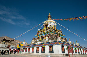 郭么日佛塔 郭么日佛塔