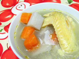 山藥胡蘿蔔雞翅湯 山藥胡蘿蔔雞翅湯