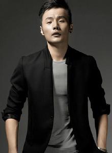 李榮浩-模特