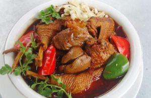 白葡萄酒橄欖雞 白葡萄酒橄欖雞