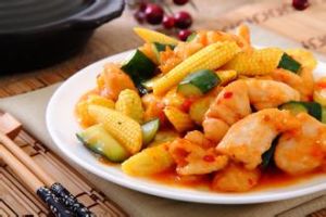 玉米筍炒雞丁 玉米筍炒雞丁