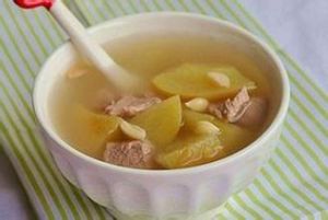 蘋果杏仁煲瘦肉 蘋果杏仁煲瘦肉