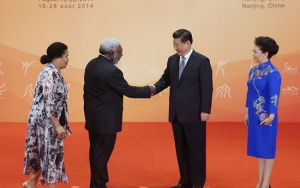 習近平歡迎萬那杜總理納圖曼