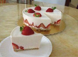 白朱古力草莓慕絲