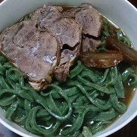 牛肉菠菜面 牛肉菠菜面