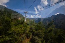 明月山索道風光