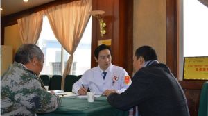 唐廣計為患者解答難題