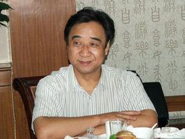 李來群[地產商人]