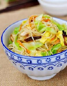 包菜炒米粉 包菜炒米粉