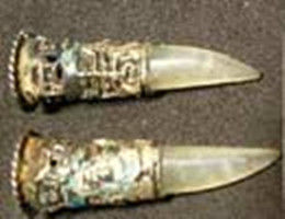 摸金校尉的身份證：摸金符