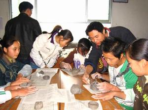 平塘牙舟陶藝從民間走進課堂