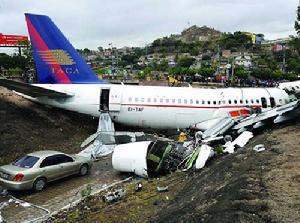 2·14宏都拉斯客機墜毀事故 2·14宏都拉斯客機墜毀事故