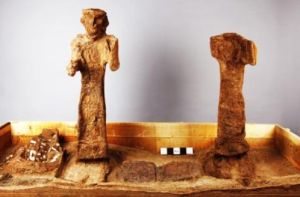 木俑