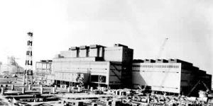 鋼鐵廠建築