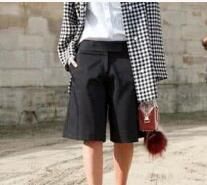 百慕達短褲 百慕達短褲