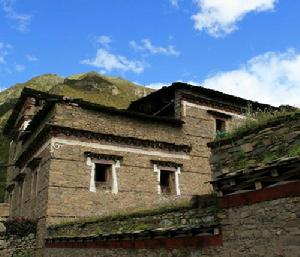 康巴民居 康巴民居