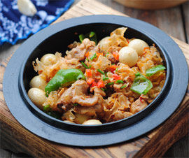 銀耳鵪鶉蛋炆兔肉