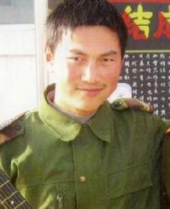 楊文[軍旅作家]