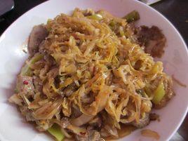 酸菜炒粉 酸菜炒粉