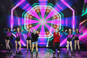 張惠春&陳秋琳阿妹妹組合展現舞台魅力