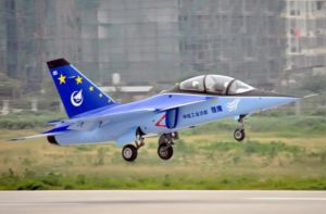 中國JL9山鷹高級教練機