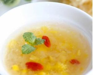 雪耳鳳梨羹 雪耳鳳梨羹