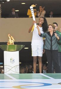 法比亞娜·克勞迪諾 法比亞娜·克勞迪諾