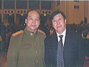 中國美協主席劉大為與申家銃在一起。