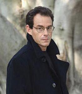 丹尼爾·席爾瓦[美國著名作家]