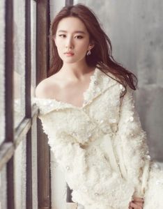 劉亦菲雜誌圖片