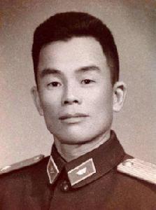 曾征[青海省軍區原副司令員、少將]