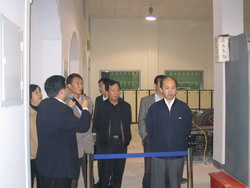 華中科技大學電氣與電子工程學院