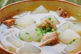 白蘿蔔筒骨湯 白蘿蔔筒骨湯